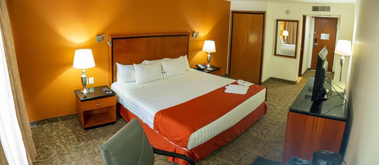 Hs Hotsson Hotel Тампико Екстериор снимка
